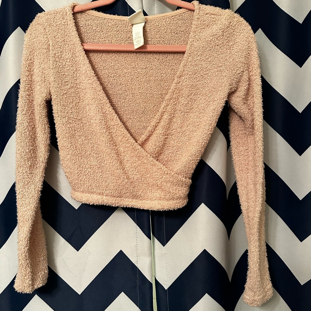 H&M XS Cropped Pink Wrap Sweater